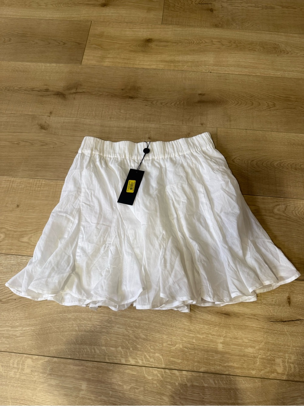 Gianni bini White Tiered Mini Skirt - Lightweight Flowy Style